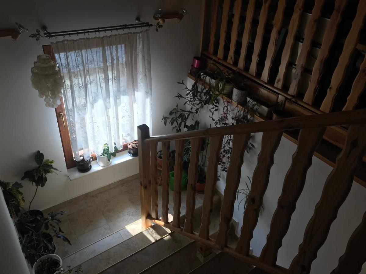 Къща За Гости - Еделвайс, Гр. Габрово Ngoại thất bức ảnh